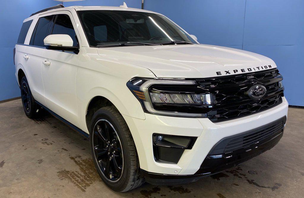 used 2024 Ford Expedition car, priced at $63,572