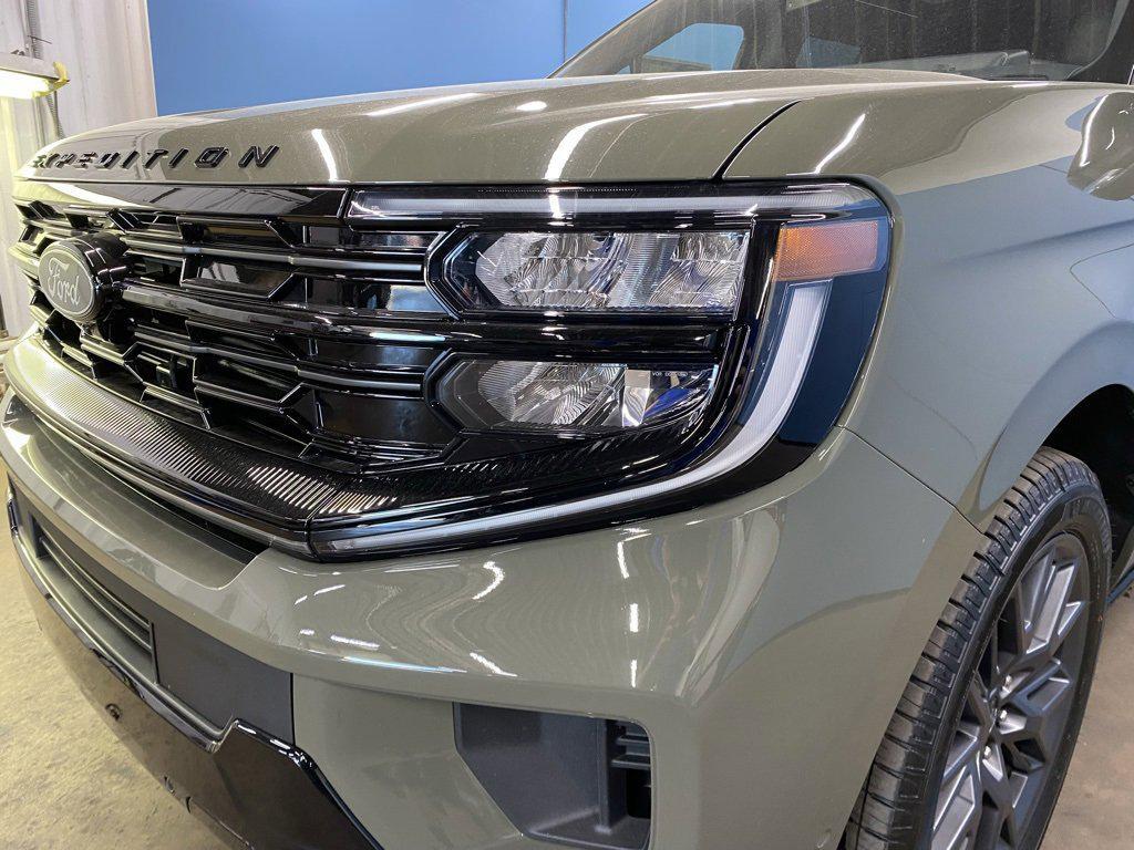 new 2025 Ford Expedition Max car, priced at $86,650