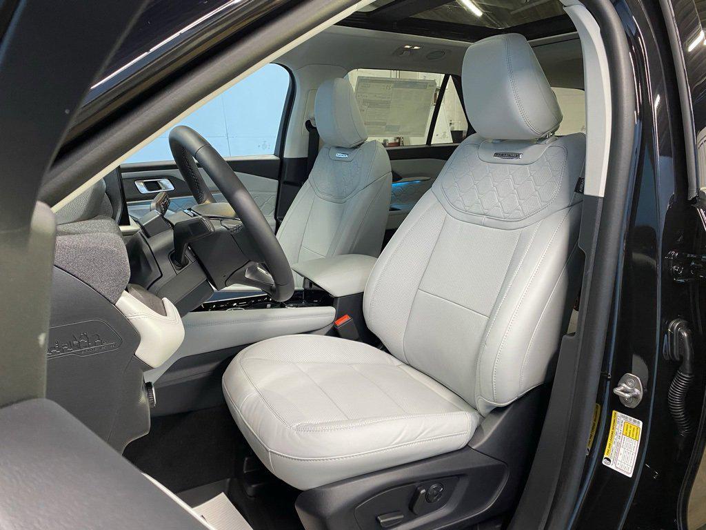 new 2025 Ford Explorer car, priced at $57,624