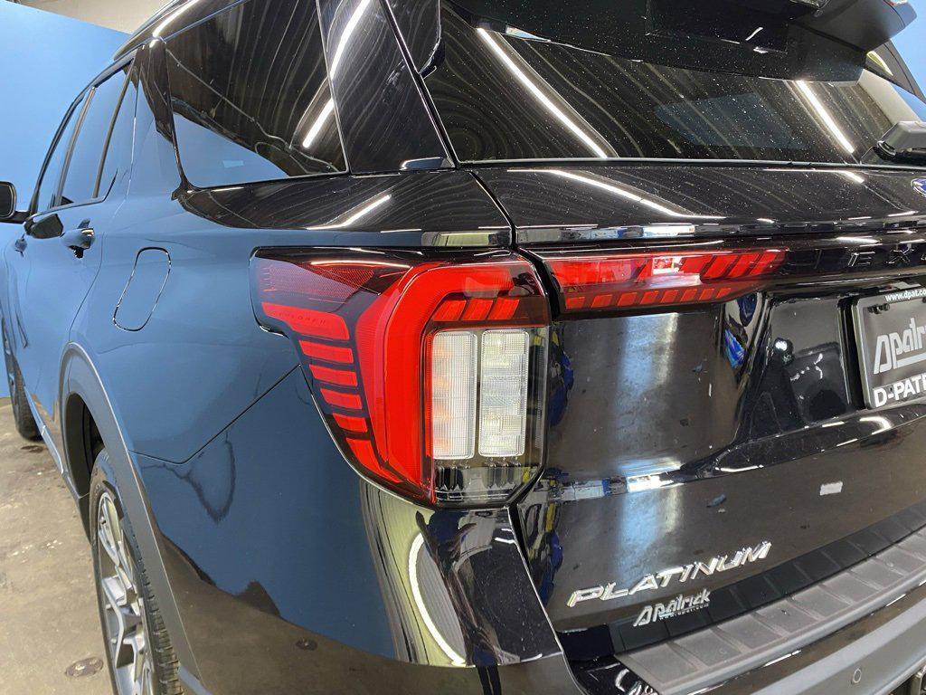 new 2025 Ford Explorer car, priced at $57,624