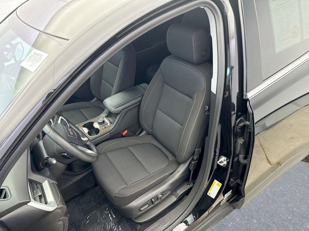 used 2023 GMC Acadia car, priced at $31,199