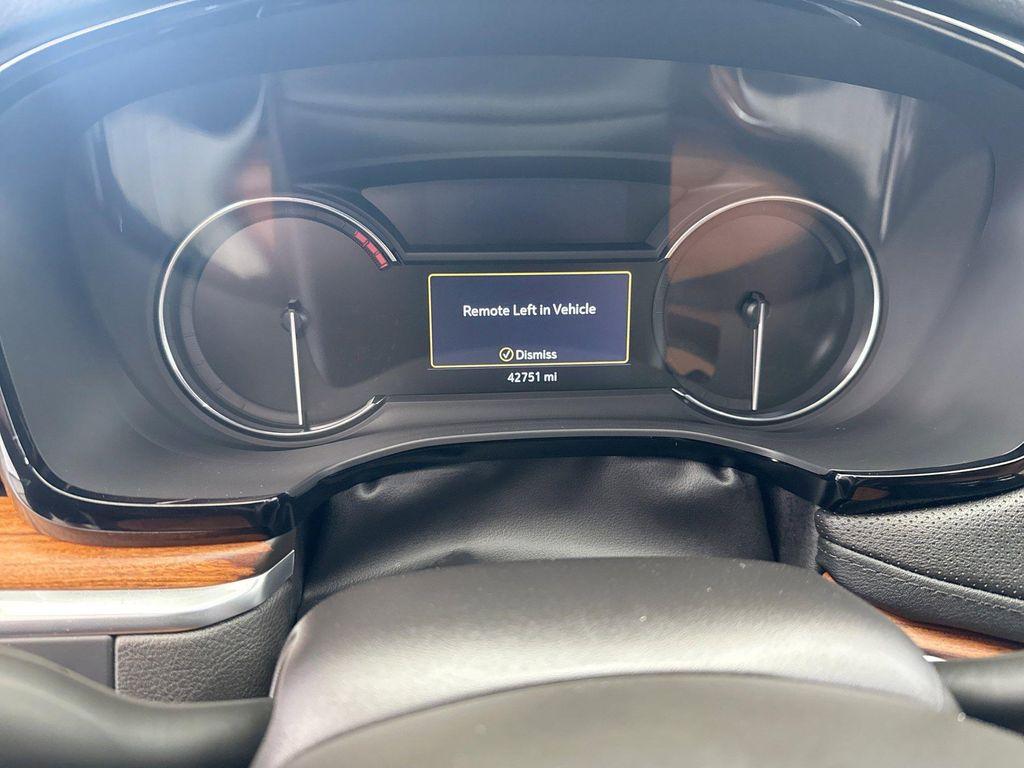 used 2023 Cadillac XT5 car, priced at $32,199