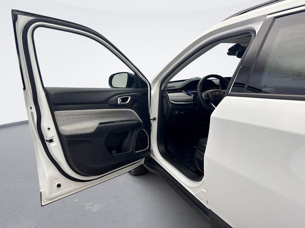 used 2022 Jeep Compass car, priced at $21,198