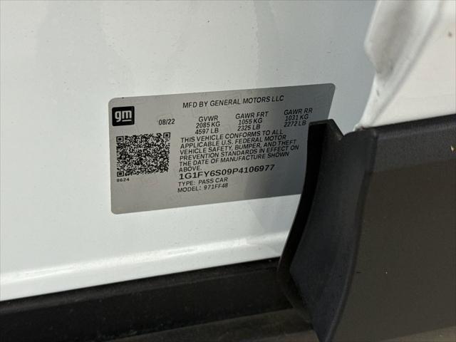 used 2023 Chevrolet Bolt EUV car, priced at $21,999