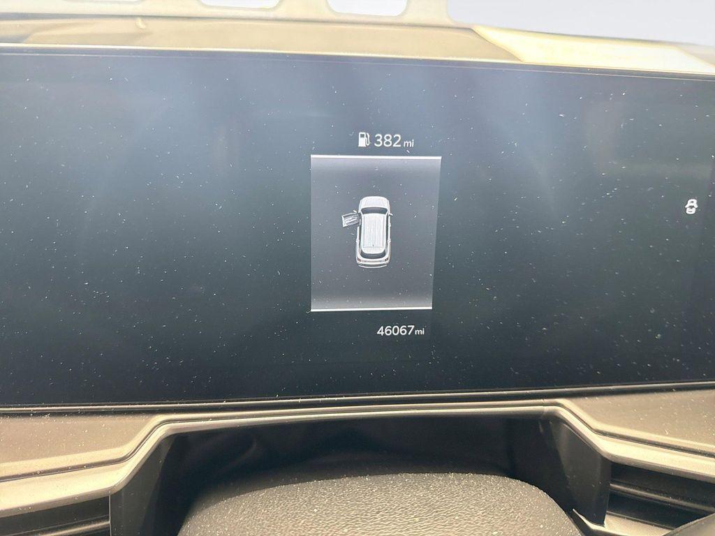 used 2024 Kia Sorento car, priced at $28,299