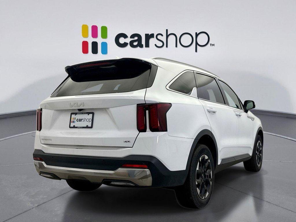 used 2024 Kia Sorento car, priced at $28,299