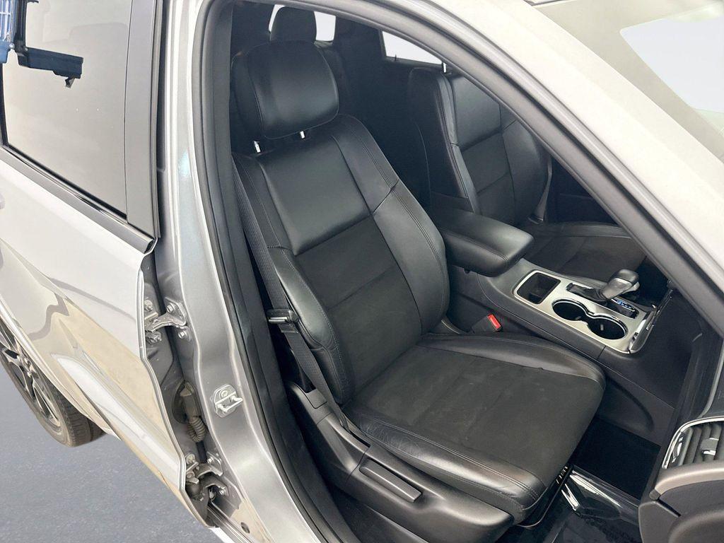 used 2019 Jeep Grand Cherokee car, priced at $21,949
