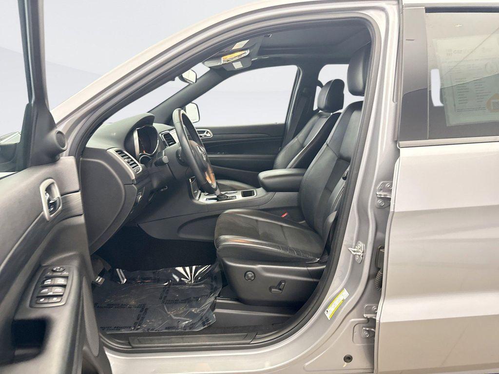used 2019 Jeep Grand Cherokee car, priced at $21,949