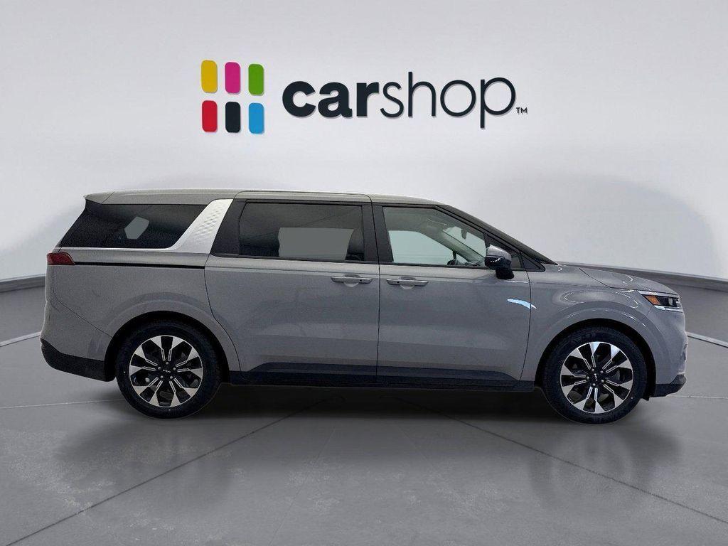 used 2024 Kia Carnival car, priced at $35,799