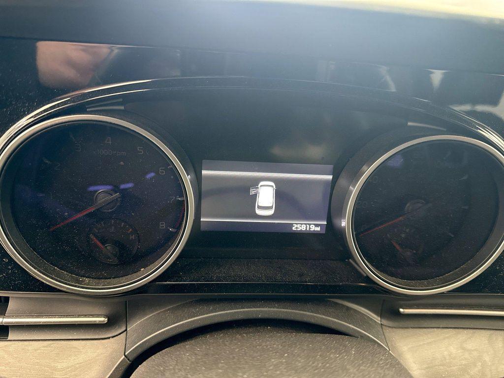 used 2024 Kia Carnival car, priced at $35,799