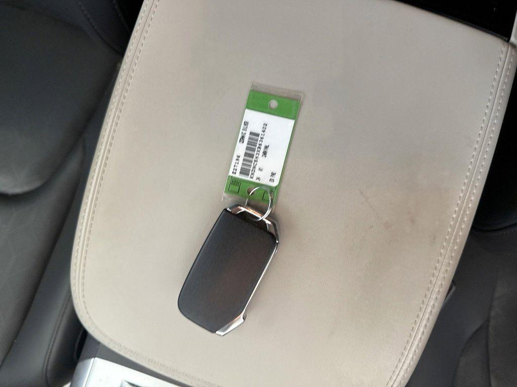 used 2024 Kia Carnival car, priced at $35,799