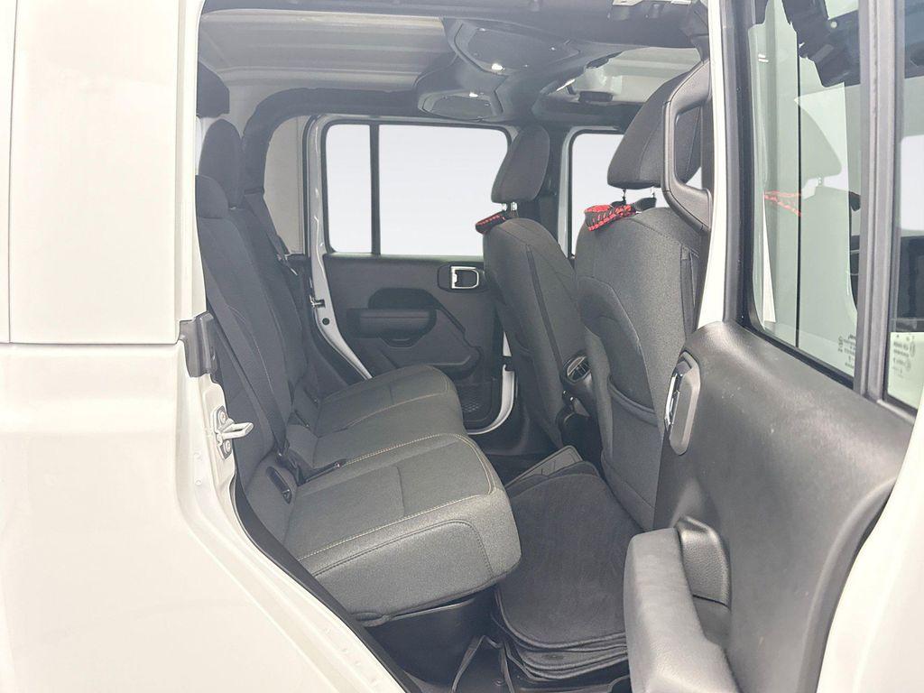 used 2025 Jeep Gladiator car, priced at $38,599