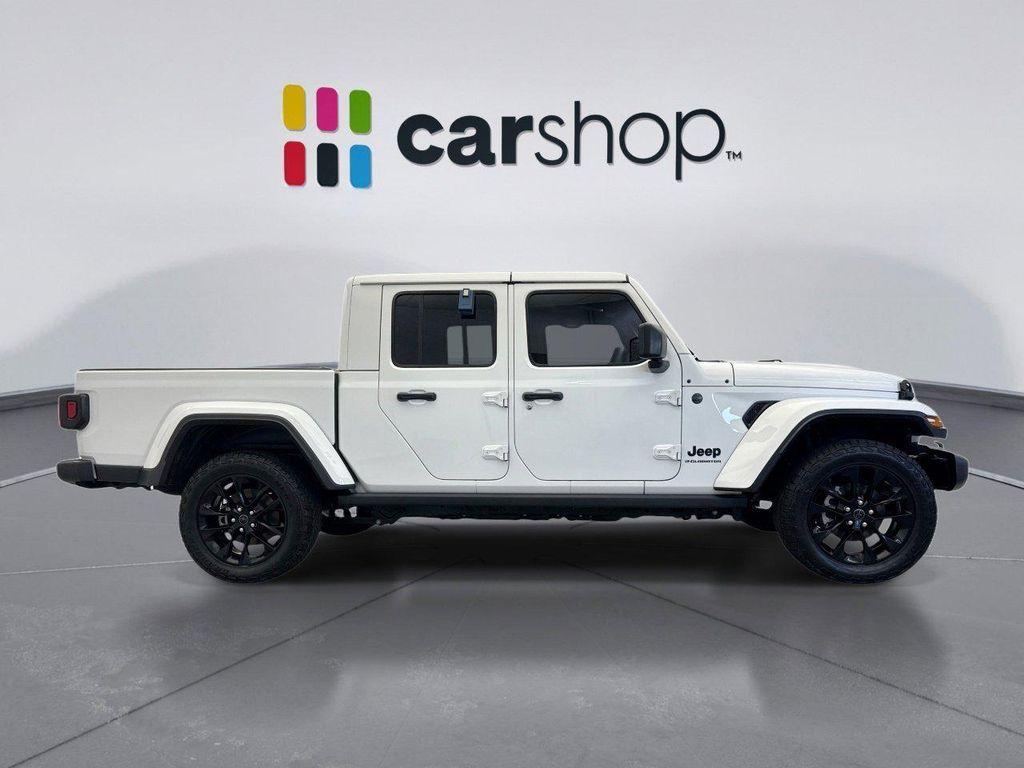 used 2025 Jeep Gladiator car, priced at $38,599