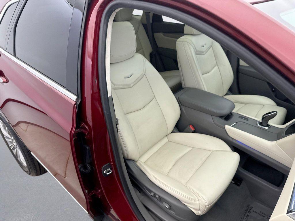 used 2017 Cadillac XT5 car, priced at $16,949