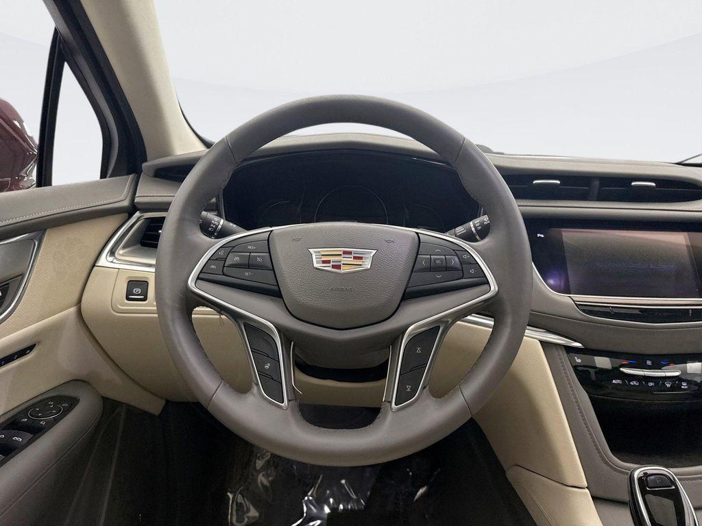 used 2017 Cadillac XT5 car, priced at $16,949