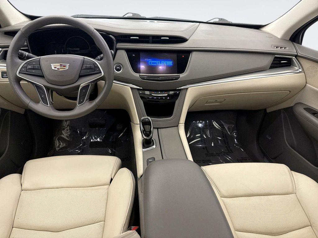 used 2017 Cadillac XT5 car, priced at $16,949