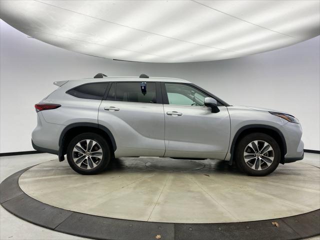 used 2024 Toyota Highlander car, priced at $42,499