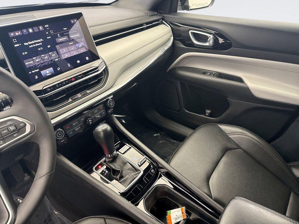 used 2024 Jeep Compass car, priced at $23,999