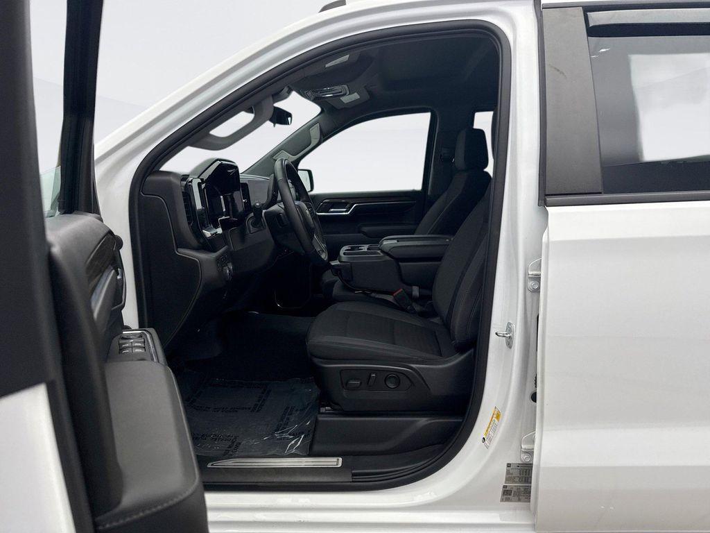 used 2022 Chevrolet Silverado 1500 car, priced at $34,698