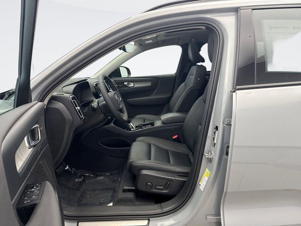 used 2024 Volvo XC40 car, priced at $38,598