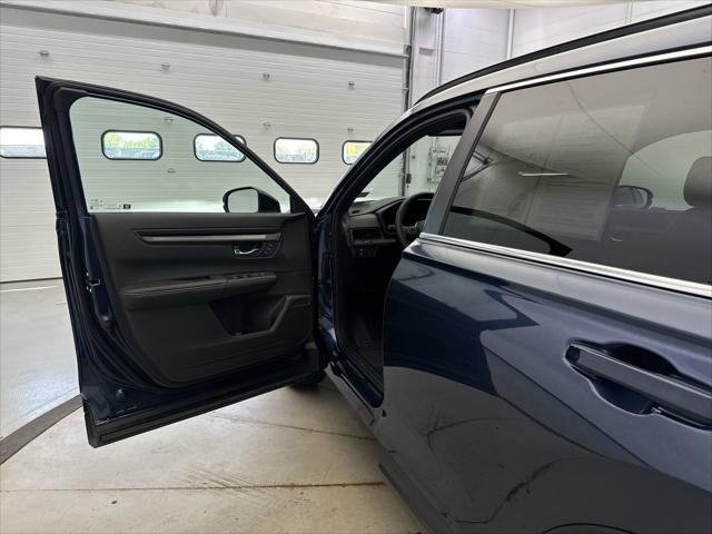 used 2025 Honda CR-V Hybrid car, priced at $39,499