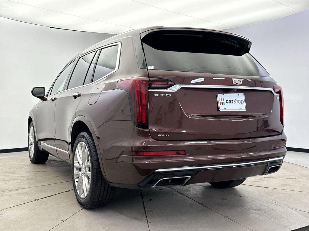 used 2022 Cadillac XT6 car, priced at $35,598