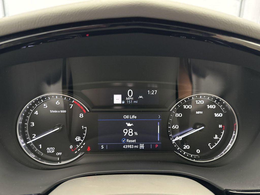 used 2022 Cadillac XT6 car, priced at $35,598