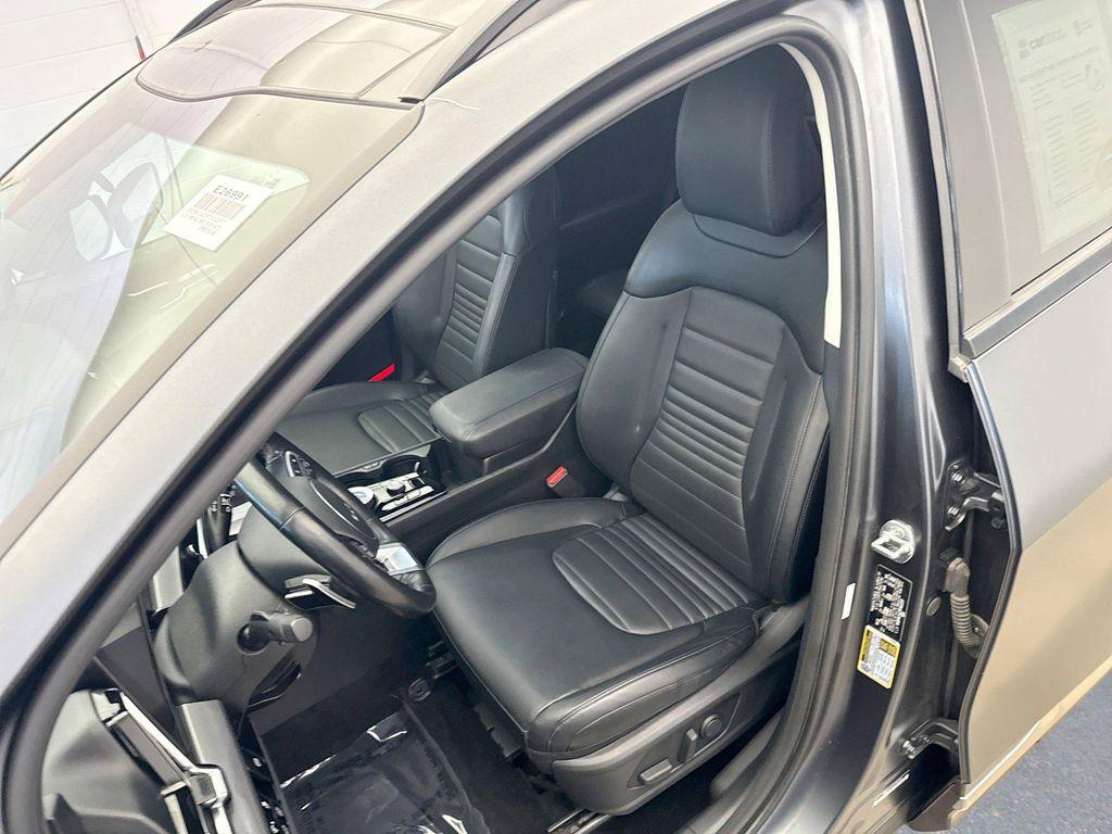 used 2023 Kia Sportage Hybrid car, priced at $27,998