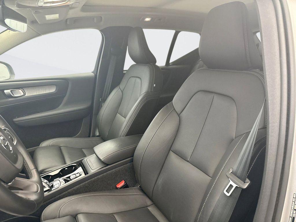 used 2025 Volvo XC40 car, priced at $35,300