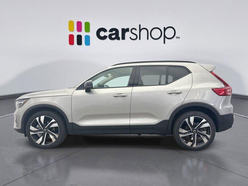 used 2025 Volvo XC40 car, priced at $35,300