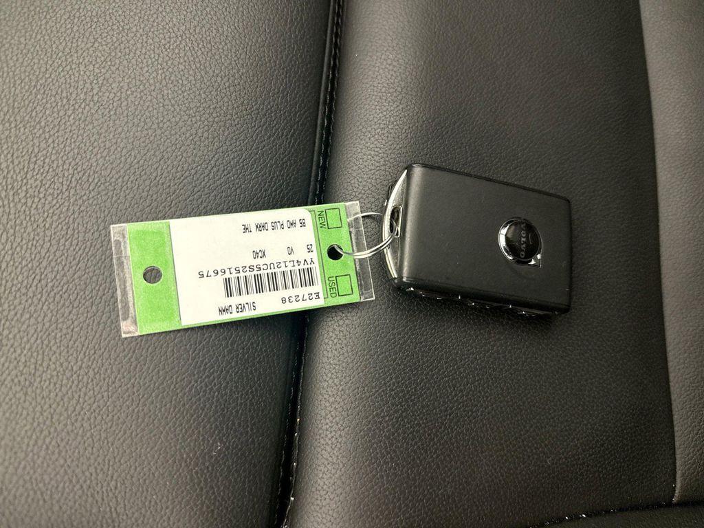 used 2025 Volvo XC40 car, priced at $35,300