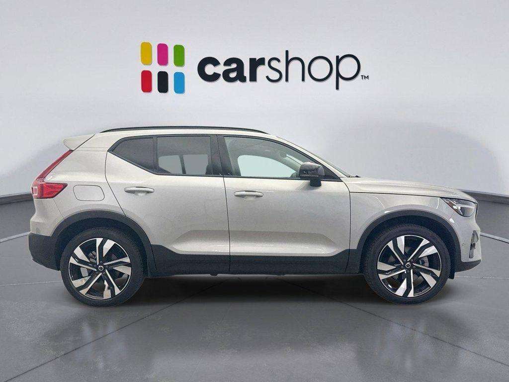 used 2025 Volvo XC40 car, priced at $35,300
