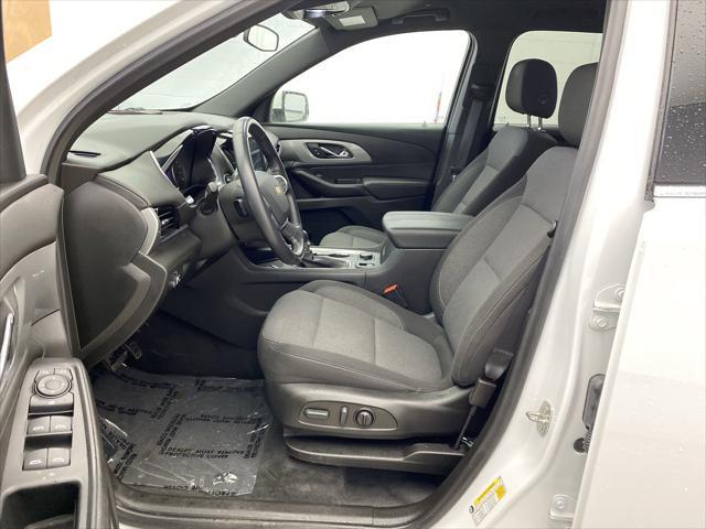 used 2022 Chevrolet Traverse car, priced at $32,300