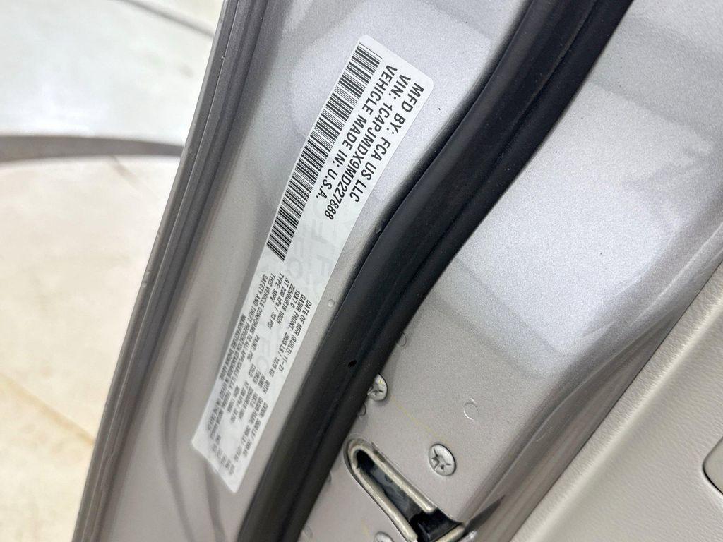 used 2021 Jeep Cherokee car, priced at $23,999