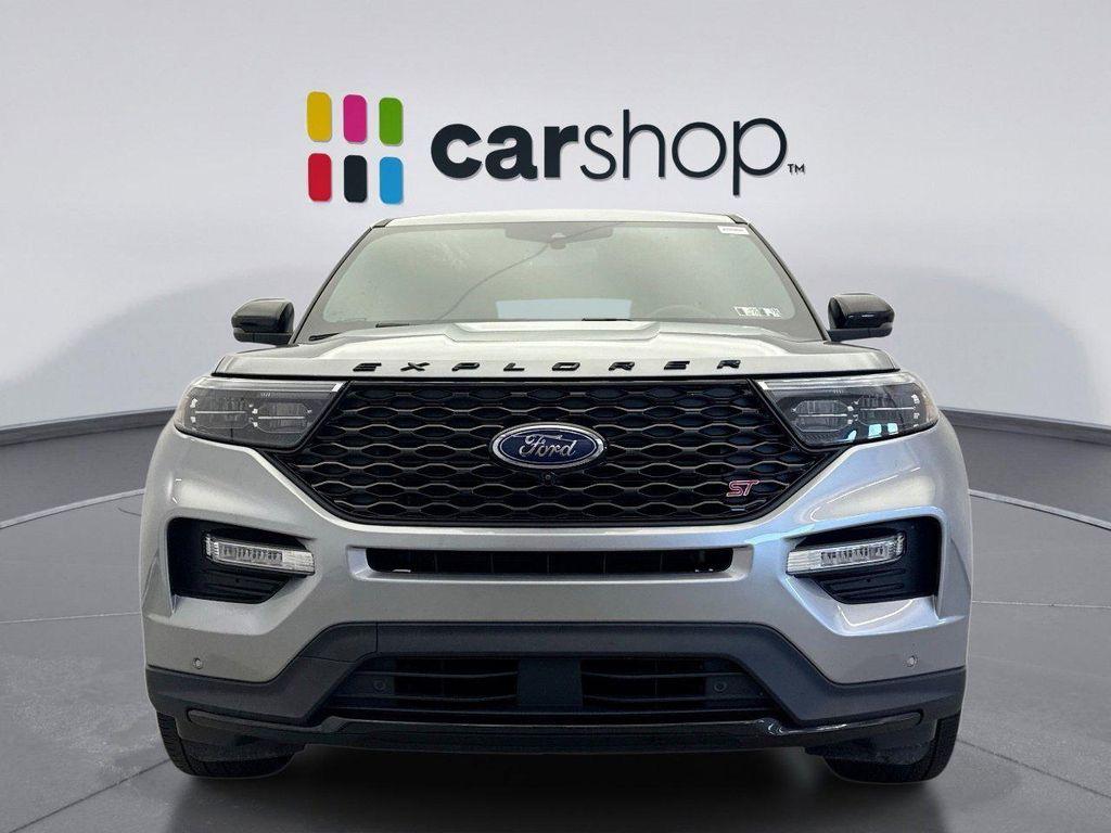 used 2022 Ford Explorer car, priced at $38,999