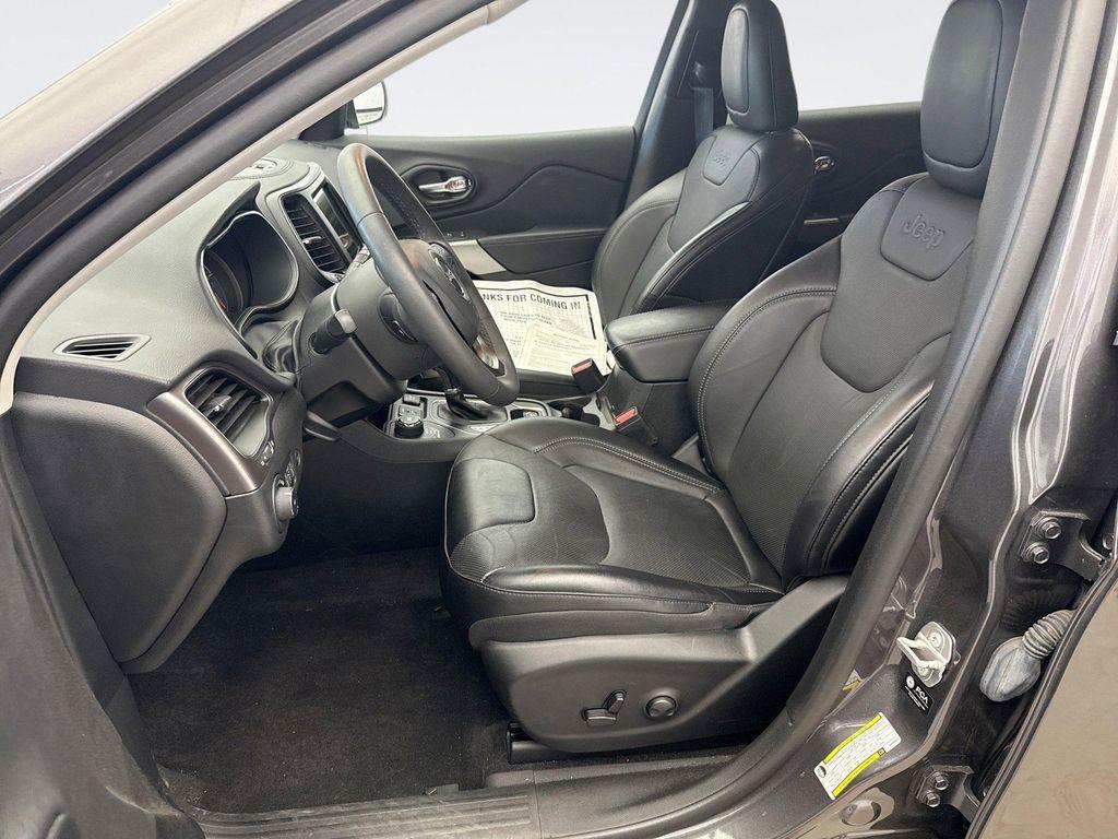 used 2022 Jeep Cherokee car, priced at $25,500