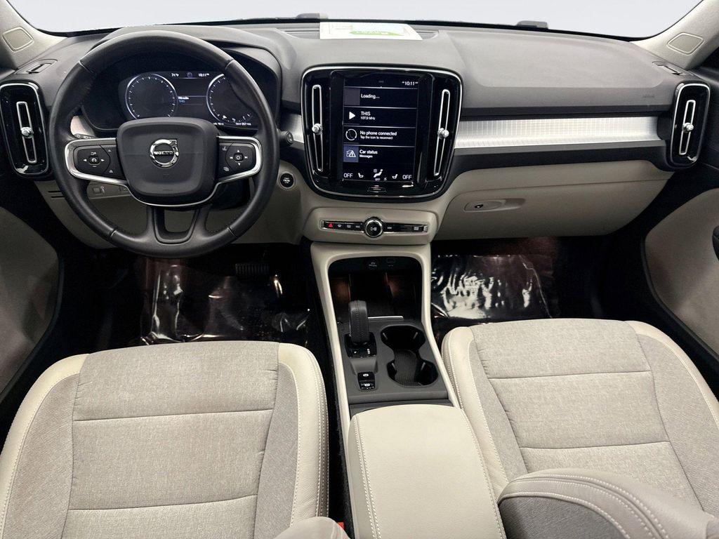 used 2020 Volvo XC40 car, priced at $27,649