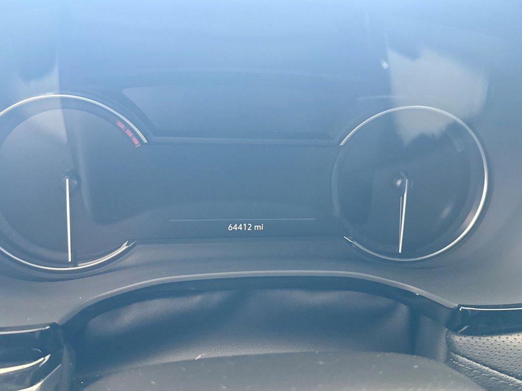 used 2022 Cadillac XT5 car, priced at $26,747