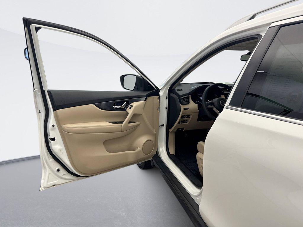used 2019 Nissan Rogue car, priced at $16,348