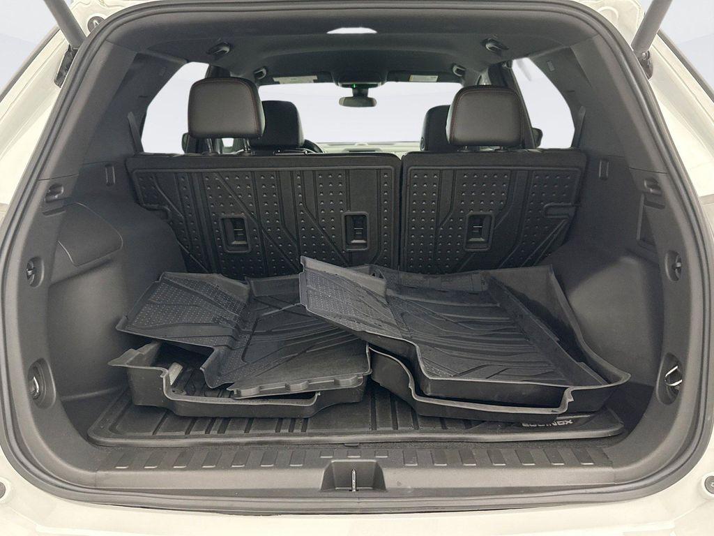 used 2022 Chevrolet Equinox car, priced at $23,998