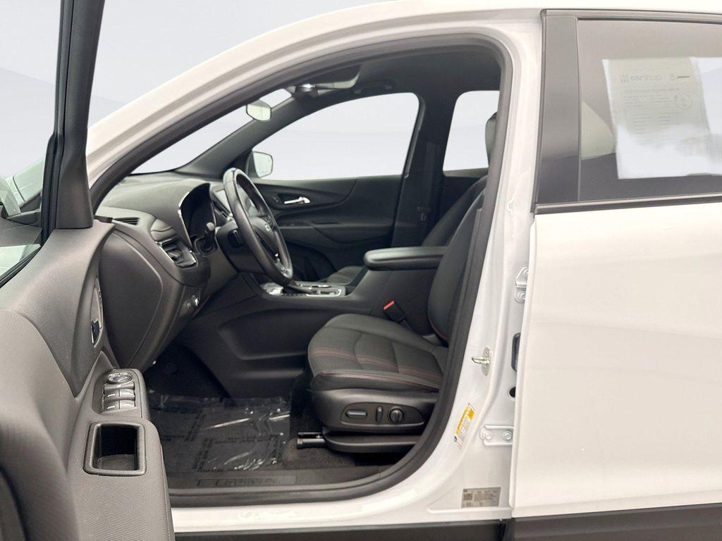 used 2022 Chevrolet Equinox car, priced at $23,998