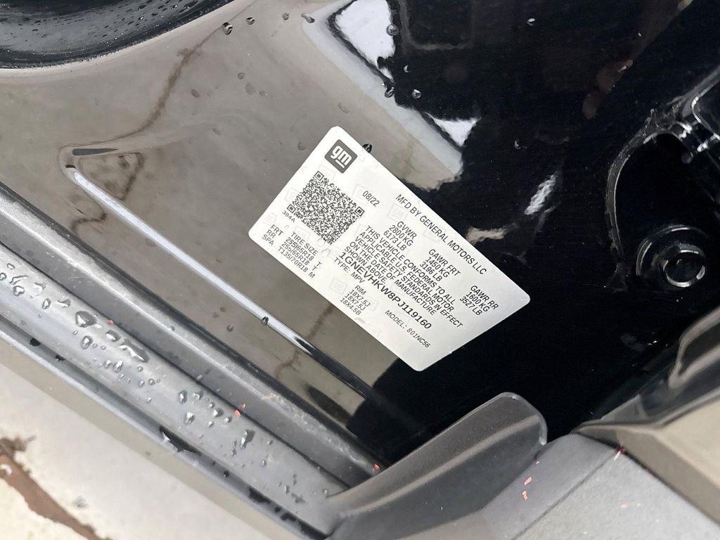 used 2023 Chevrolet Traverse car, priced at $32,699