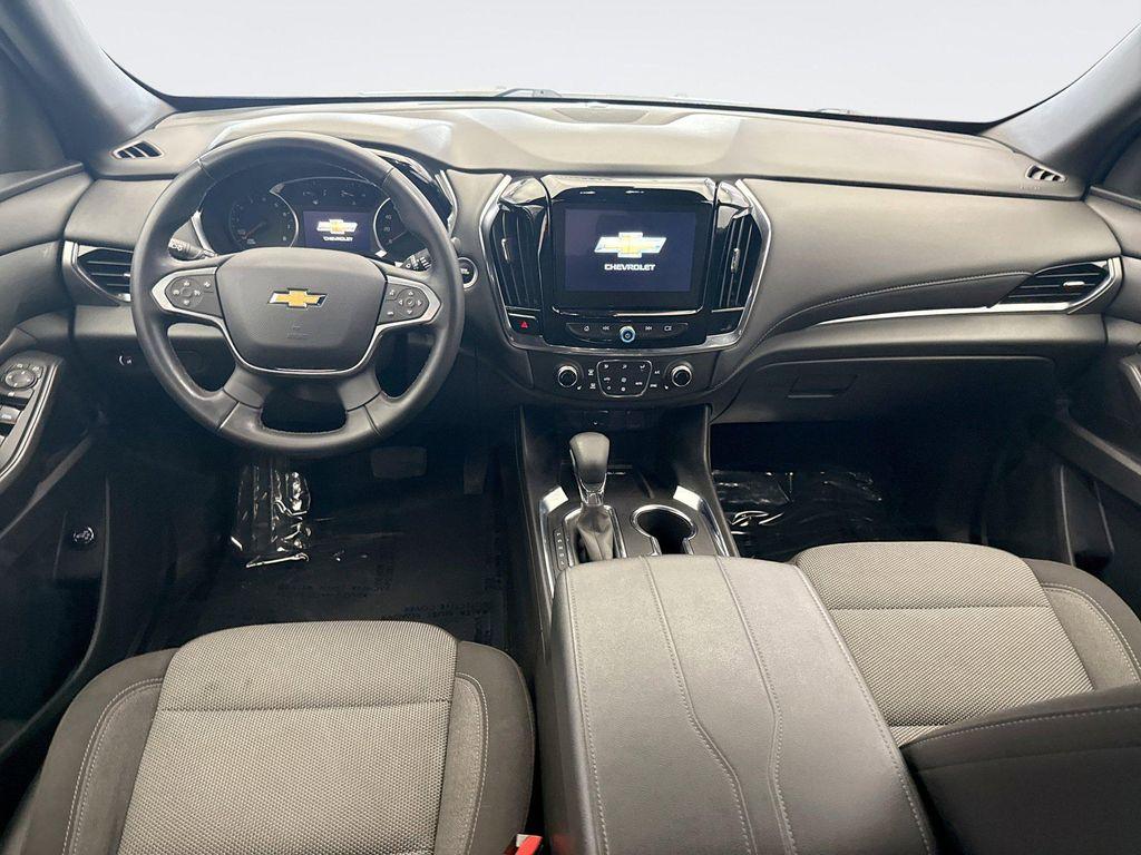 used 2023 Chevrolet Traverse car, priced at $31,599