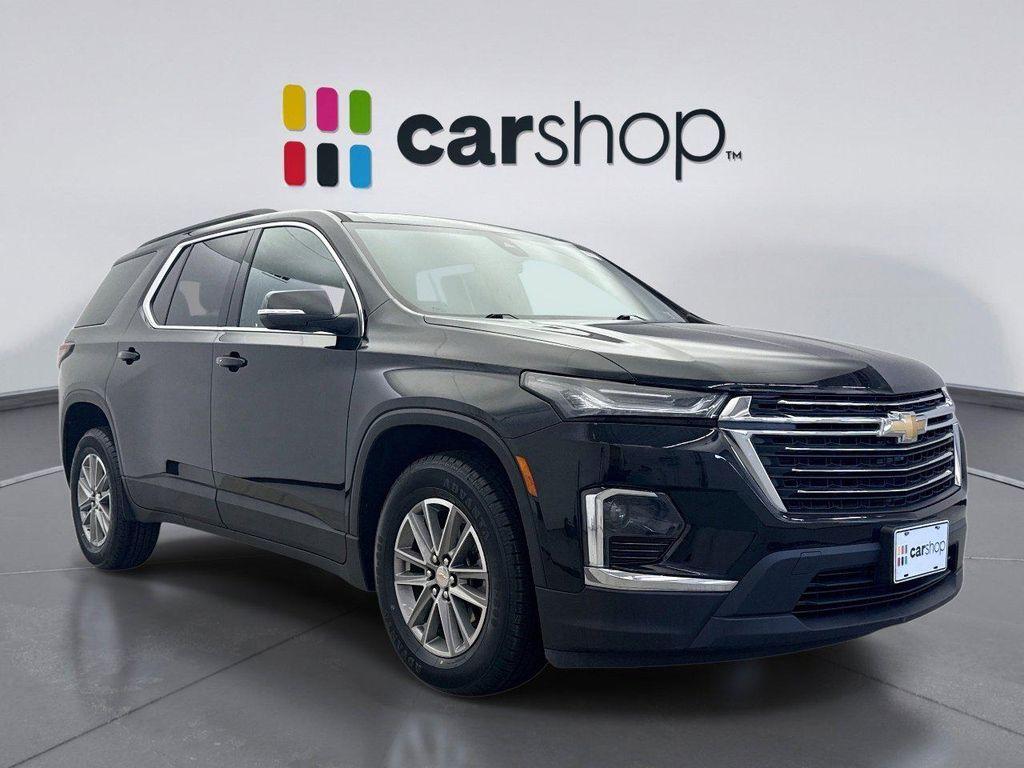 used 2023 Chevrolet Traverse car, priced at $31,599
