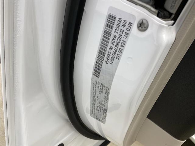 used 2023 Chrysler Pacifica car, priced at $33,150