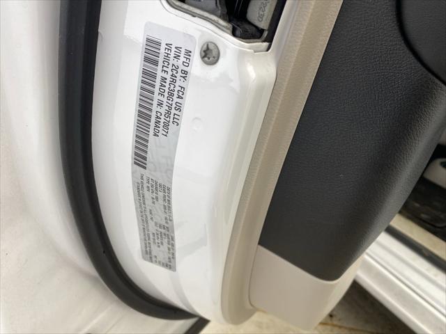used 2023 Chrysler Pacifica car, priced at $33,550