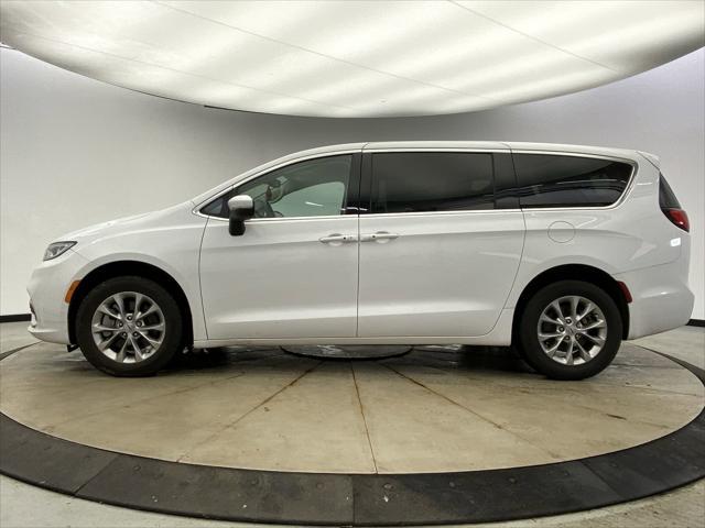 used 2023 Chrysler Pacifica car, priced at $33,550