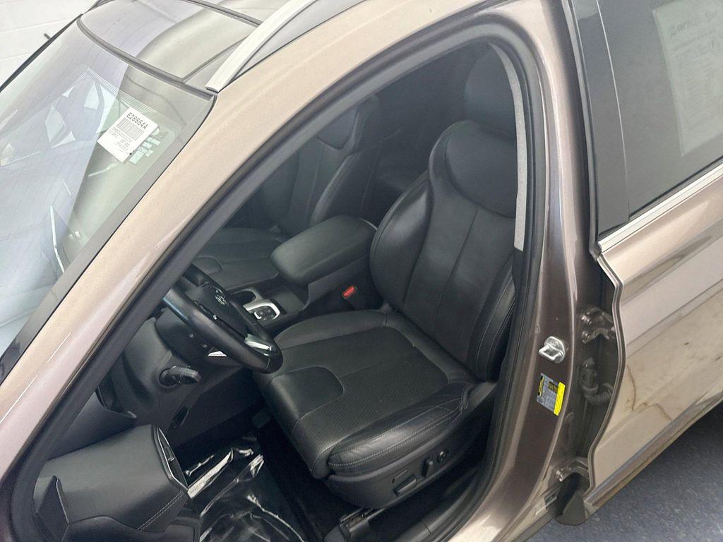 used 2020 Hyundai Santa Fe car, priced at $17,549