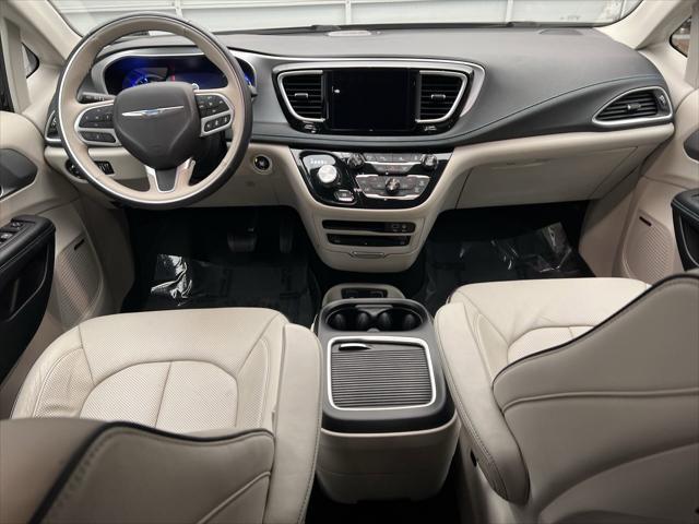 used 2018 Chrysler Pacifica Hybrid car, priced at $18,748