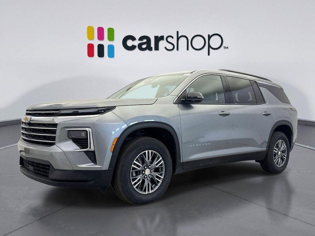 used 2025 Chevrolet Traverse car, priced at $40,800